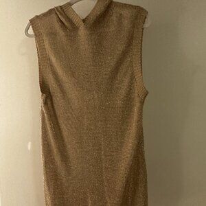 Zara - Vest with hoddie - Gold